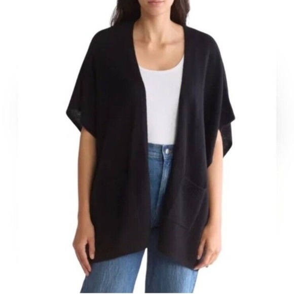 Nordstrom Sweaters - Nordstrom Recycled Cashmere Ruana Black open front 100% cashmere cardigan poncho